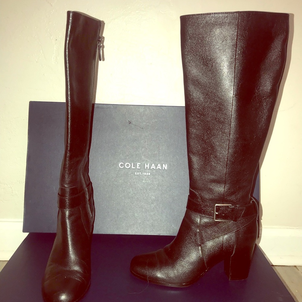 Brand New Black  leather heeled boot